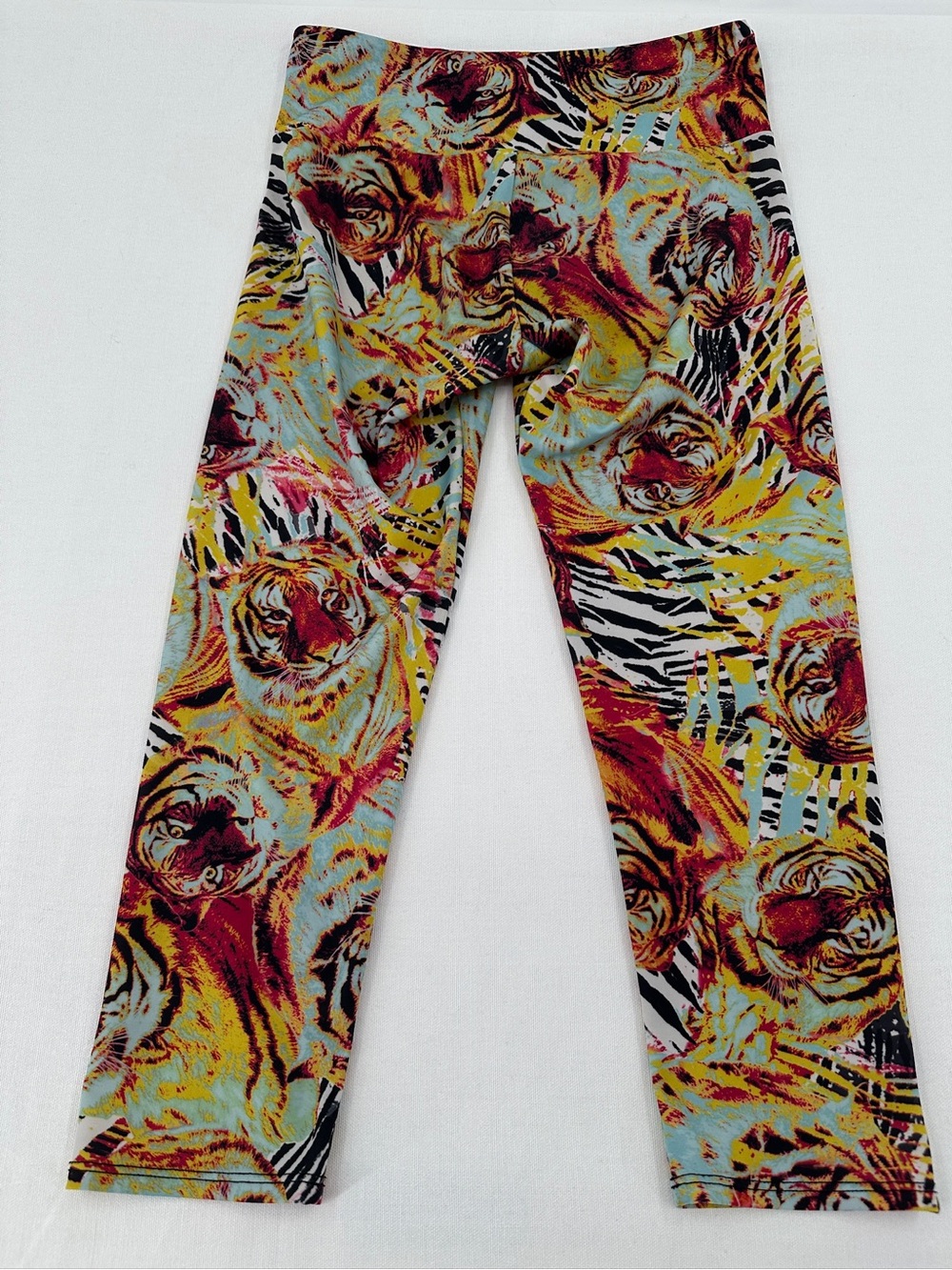 Capri Pop Art Tiger 🐯 Print Cropped Leggings Multicolored Graphic  RAWR! - Picture 4 of 5